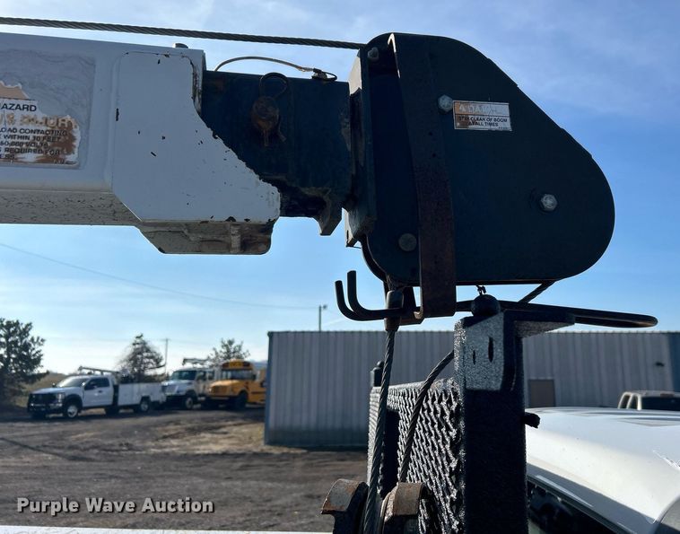 image for item EG1195 2017 Ford F350 Super Duty SuperCab utility bed pickup truck