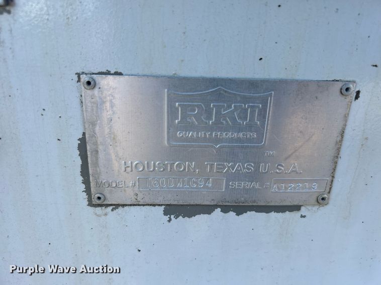 image for item EG1195 2017 Ford F350 Super Duty SuperCab utility bed pickup truck