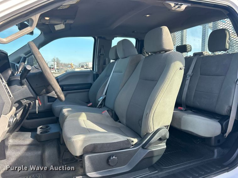 image for item EG1195 2017 Ford F350 Super Duty SuperCab utility bed pickup truck