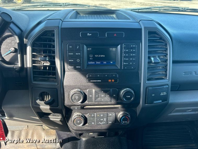 image for item EG1195 2017 Ford F350 Super Duty SuperCab utility bed pickup truck