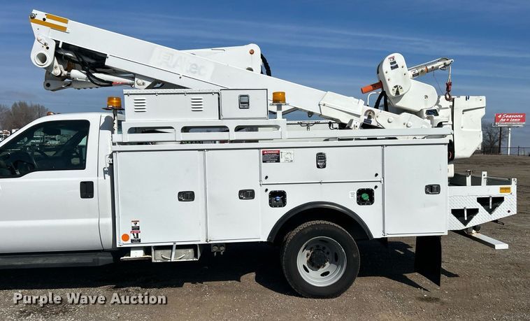 image for item EG1198 2012 Ford F550 Super Duty bucket truck