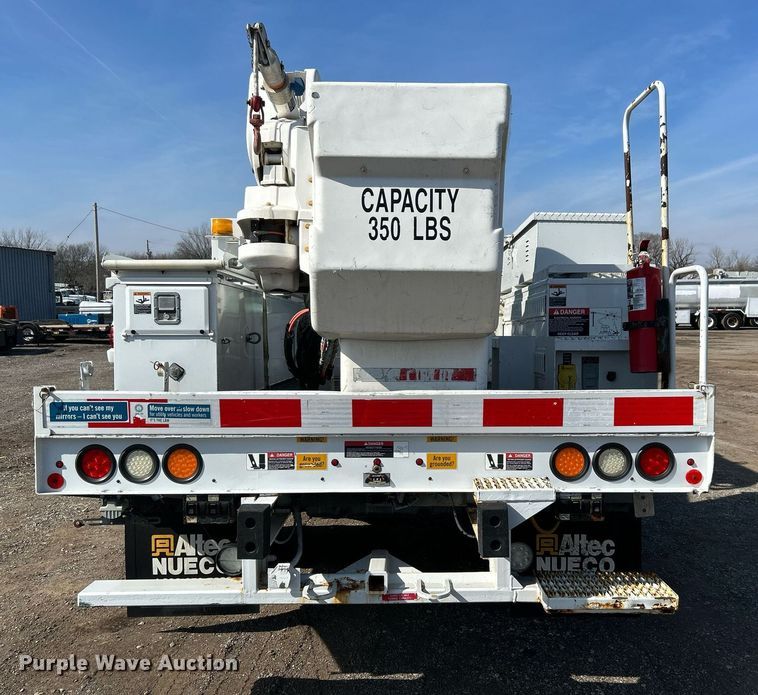 image for item EG1198 2012 Ford F550 Super Duty bucket truck