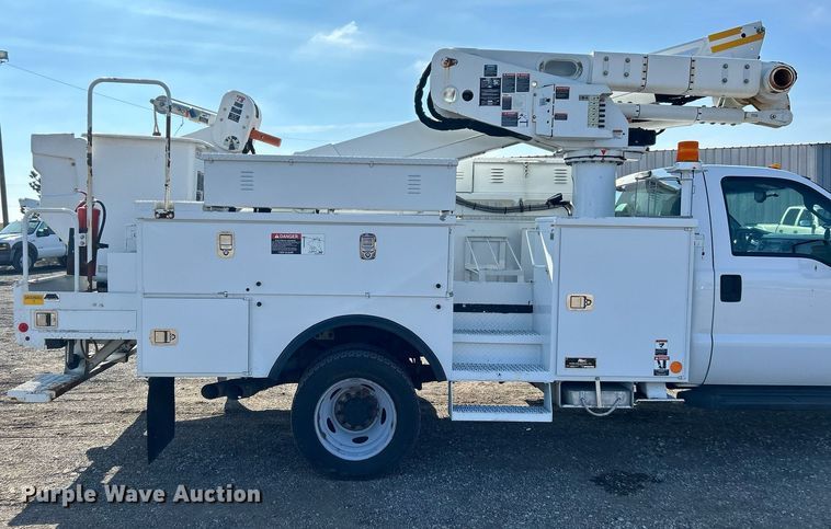 image for item EG1198 2012 Ford F550 Super Duty bucket truck
