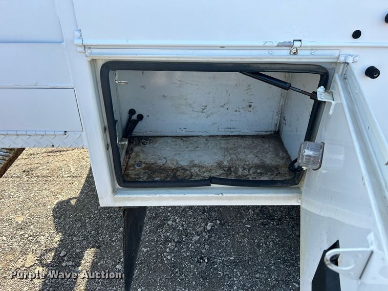 image for item EG1198 2012 Ford F550 Super Duty bucket truck