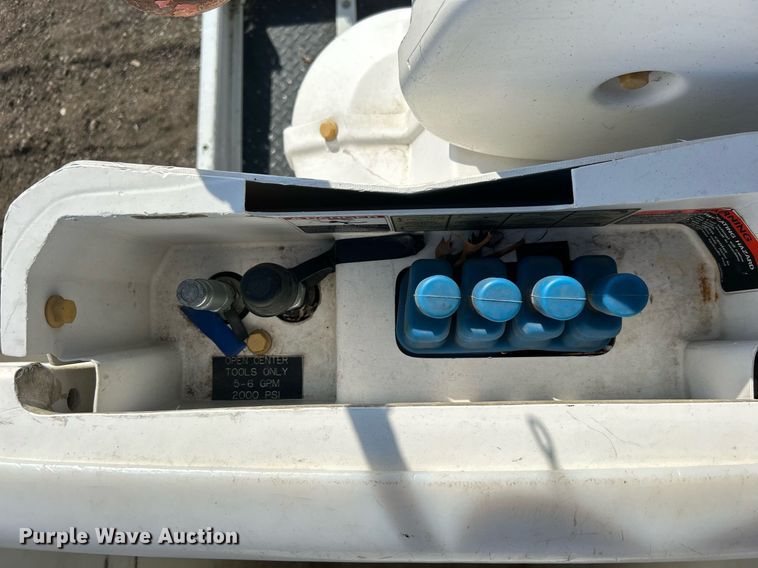 image for item EG1198 2012 Ford F550 Super Duty bucket truck