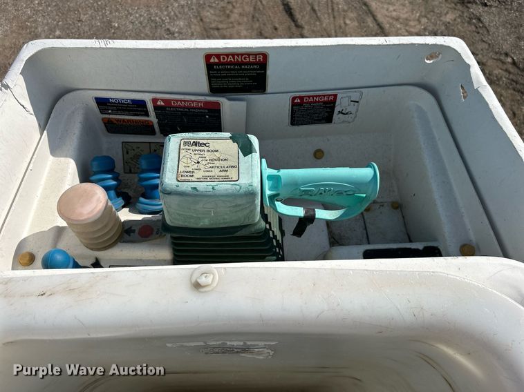 image for item EG1198 2012 Ford F550 Super Duty bucket truck