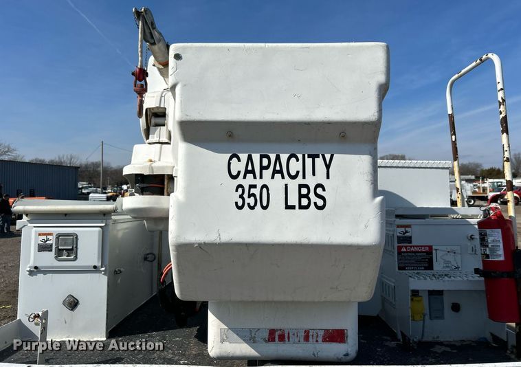 image for item EG1198 2012 Ford F550 Super Duty bucket truck