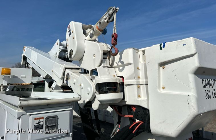 image for item EG1198 2012 Ford F550 Super Duty bucket truck