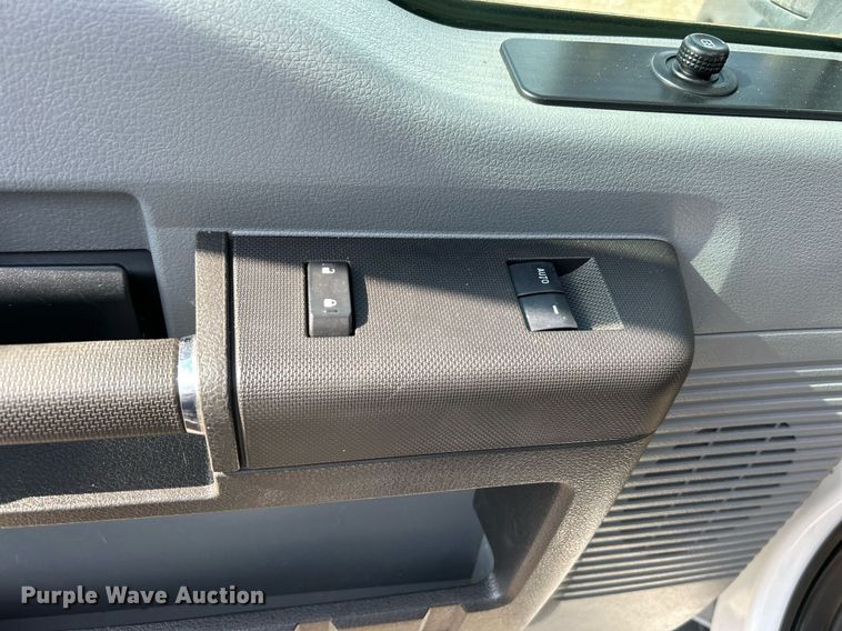 image for item EG1198 2012 Ford F550 Super Duty bucket truck