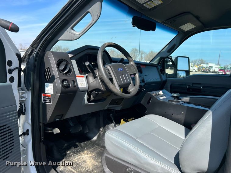 image for item EG1198 2012 Ford F550 Super Duty bucket truck