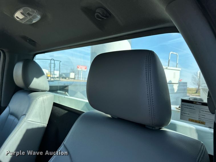 image for item EG1198 2012 Ford F550 Super Duty bucket truck