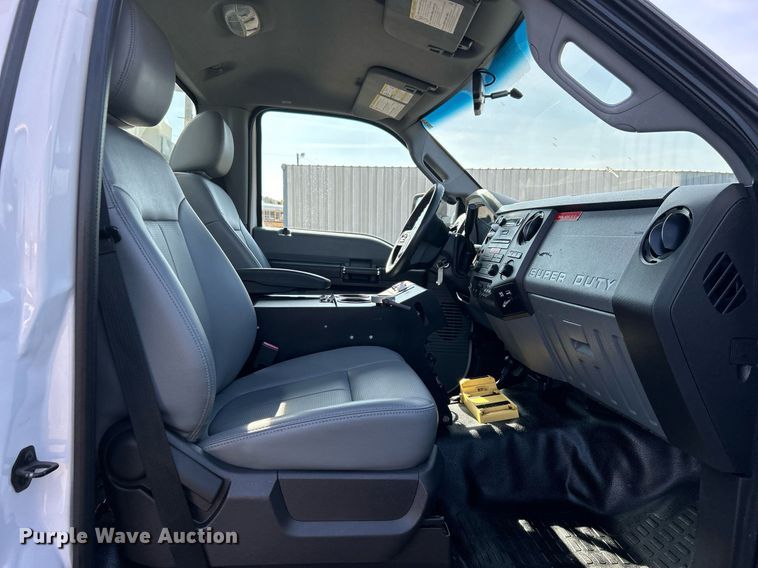 image for item EG1198 2012 Ford F550 Super Duty bucket truck