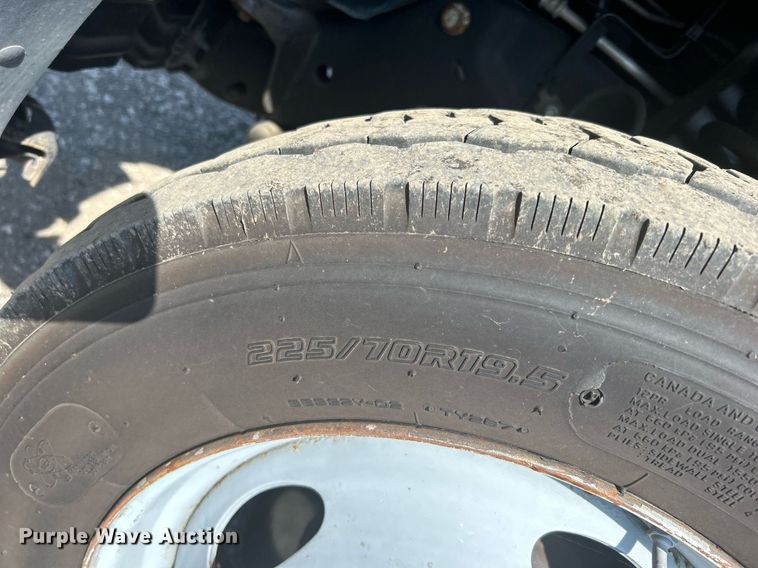 image for item EG1198 2012 Ford F550 Super Duty bucket truck