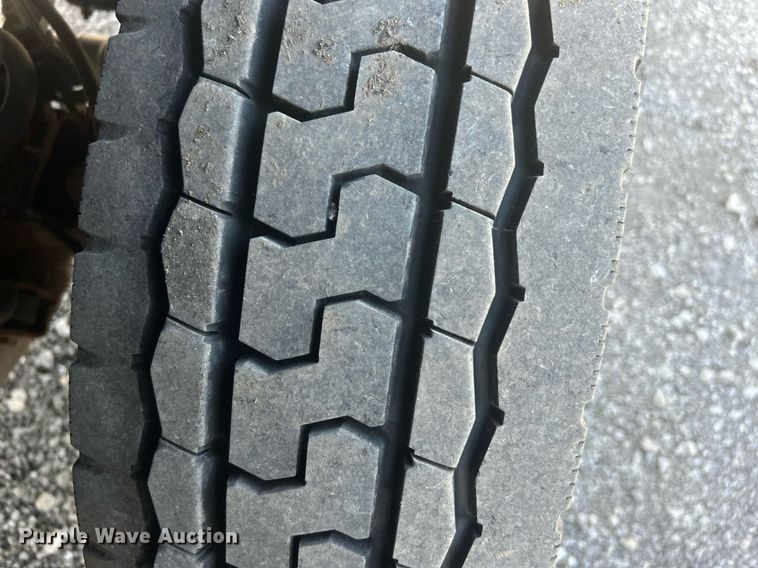 image for item EG1198 2012 Ford F550 Super Duty bucket truck