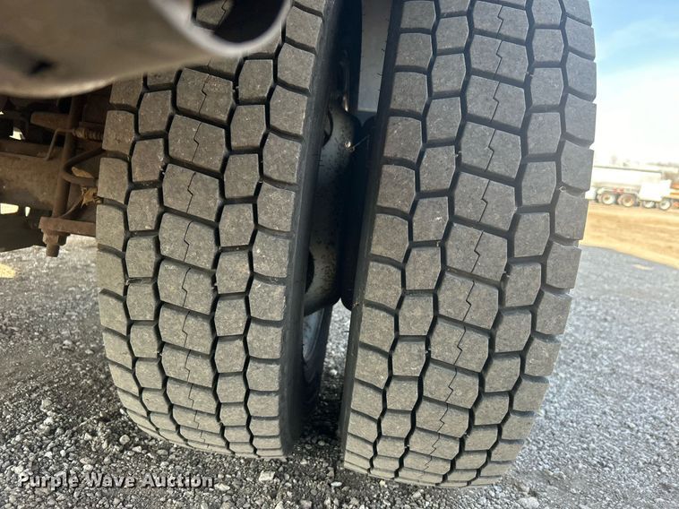 image for item EG1198 2012 Ford F550 Super Duty bucket truck