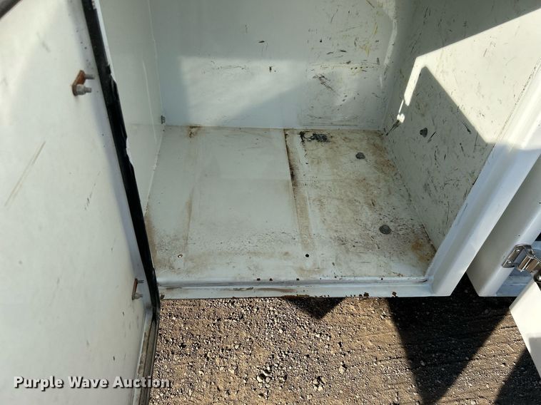 image for item EG1212 2015 International  4400 SBA fuel / lube truck