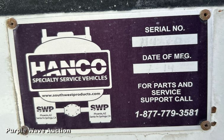 image for item EG1212 2015 International  4400 SBA fuel / lube truck