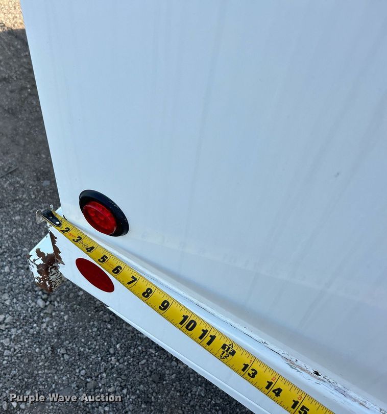 image for item EG1212 2015 International  4400 SBA fuel / lube truck