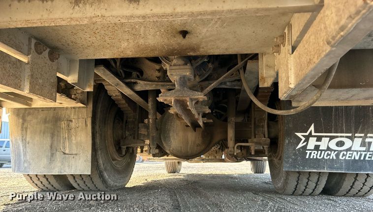 image for item EG1212 2015 International  4400 SBA fuel / lube truck