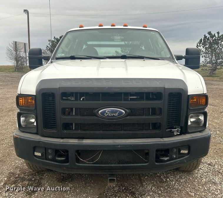 image for item EG1213 2008 Ford F350 Super Duty Crew Cab utility bed pickup truck