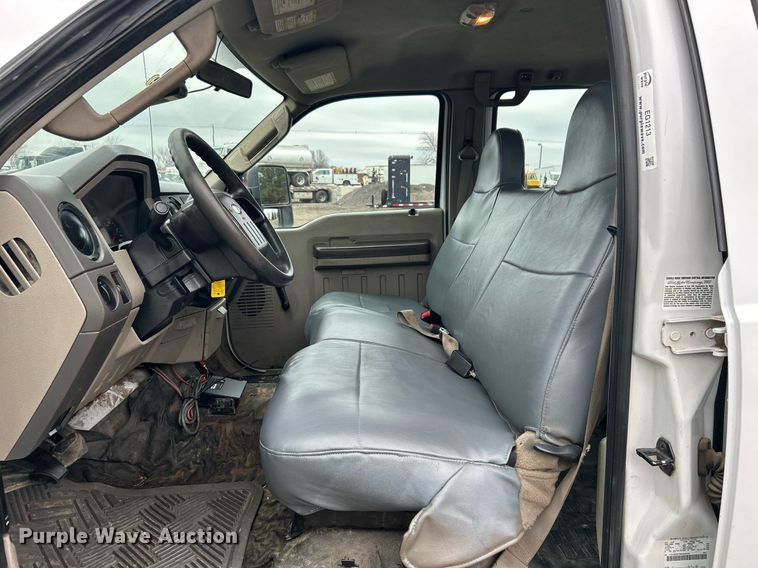 image for item EG1213 2008 Ford F350 Super Duty Crew Cab utility bed pickup truck