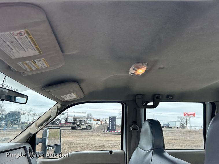 image for item EG1213 2008 Ford F350 Super Duty Crew Cab utility bed pickup truck