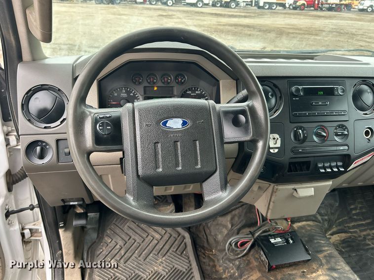 image for item EG1213 2008 Ford F350 Super Duty Crew Cab utility bed pickup truck