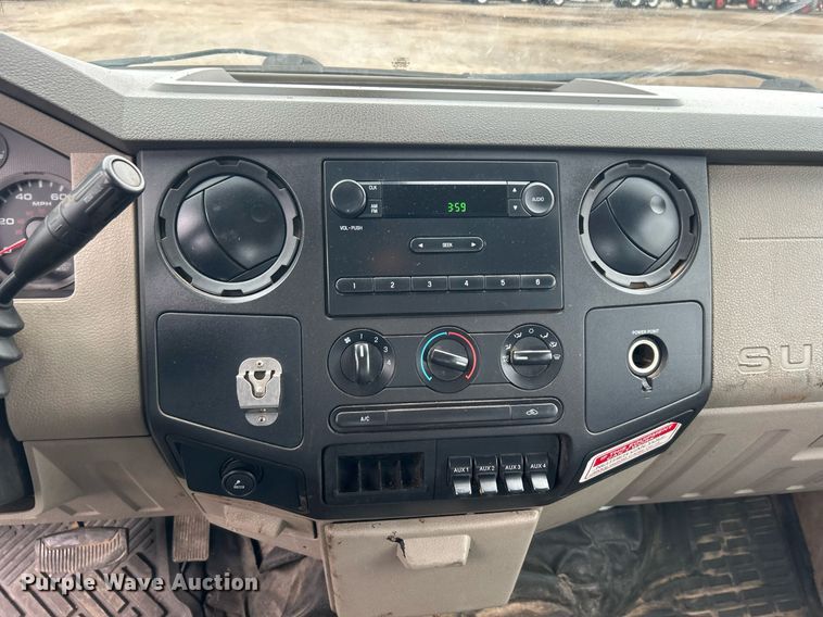 image for item EG1213 2008 Ford F350 Super Duty Crew Cab utility bed pickup truck