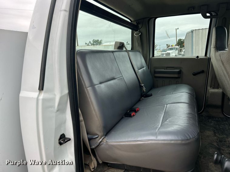 image for item EG1213 2008 Ford F350 Super Duty Crew Cab utility bed pickup truck