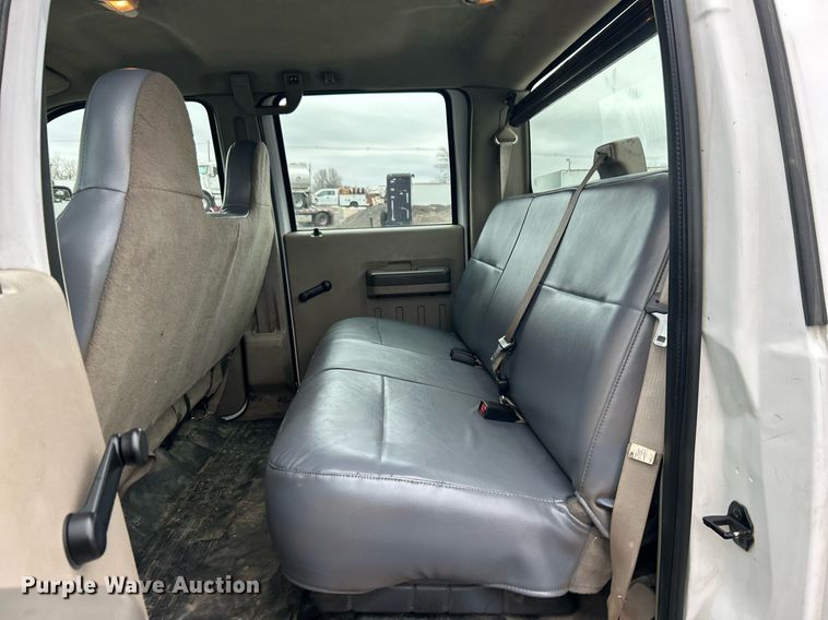 image for item EG1213 2008 Ford F350 Super Duty Crew Cab utility bed pickup truck