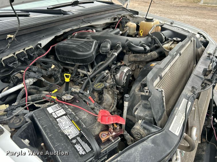 image for item EG1213 2008 Ford F350 Super Duty Crew Cab utility bed pickup truck