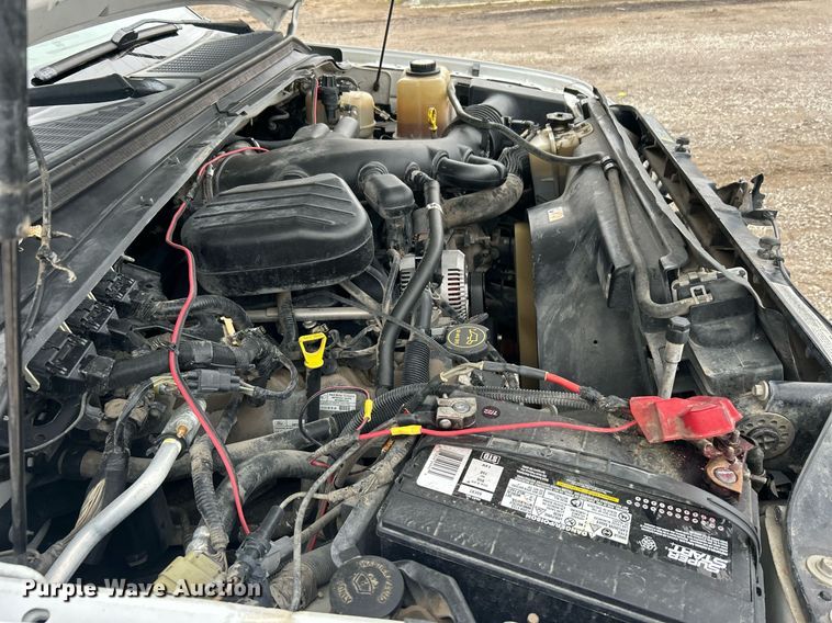 image for item EG1213 2008 Ford F350 Super Duty Crew Cab utility bed pickup truck