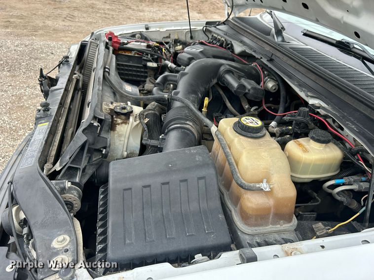 image for item EG1213 2008 Ford F350 Super Duty Crew Cab utility bed pickup truck