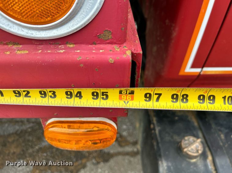 image for item EG1216 1985 Ford F700 dump truck