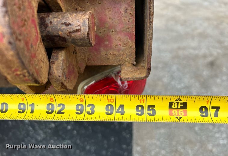 image for item EG1216 1985 Ford F700 dump truck