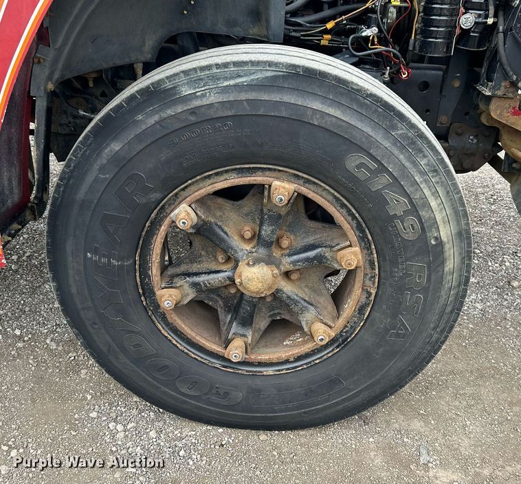 image for item EG1216 1985 Ford F700 dump truck