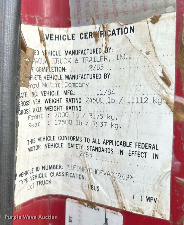 image for item EG1216 1985 Ford F700 dump truck