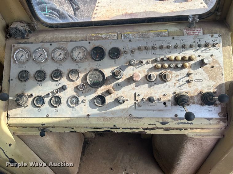 image for item EG1228 2001 Tesmec TRS1085 trencher