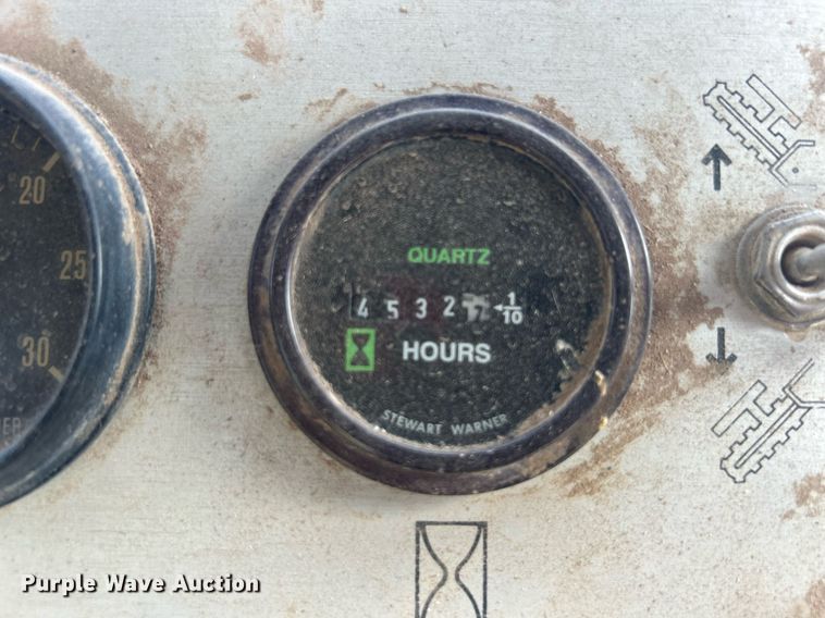 image for item EG1228 2001 Tesmec TRS1085 trencher