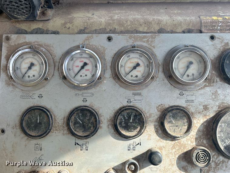 image for item EG1228 2001 Tesmec TRS1085 trencher