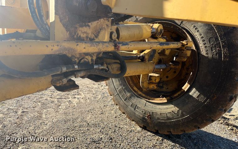 image for item EI0612 2007 Caterpillar 140H motor grader