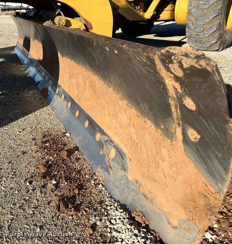 image for item EI0612 2007 Caterpillar 140H motor grader