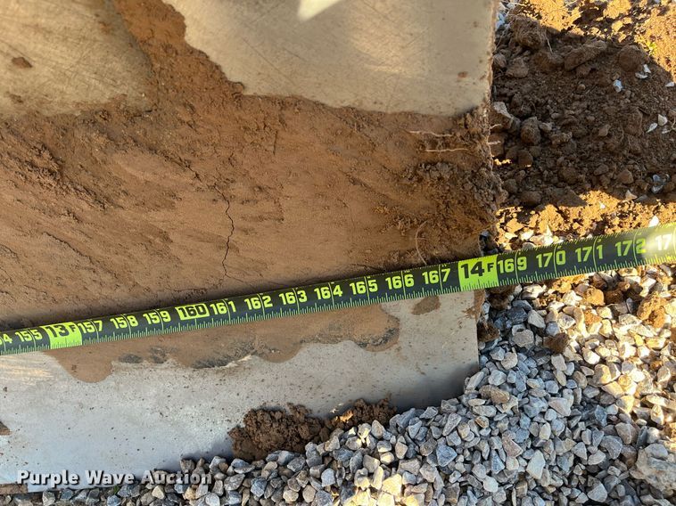 image for item EI0612 2007 Caterpillar 140H motor grader