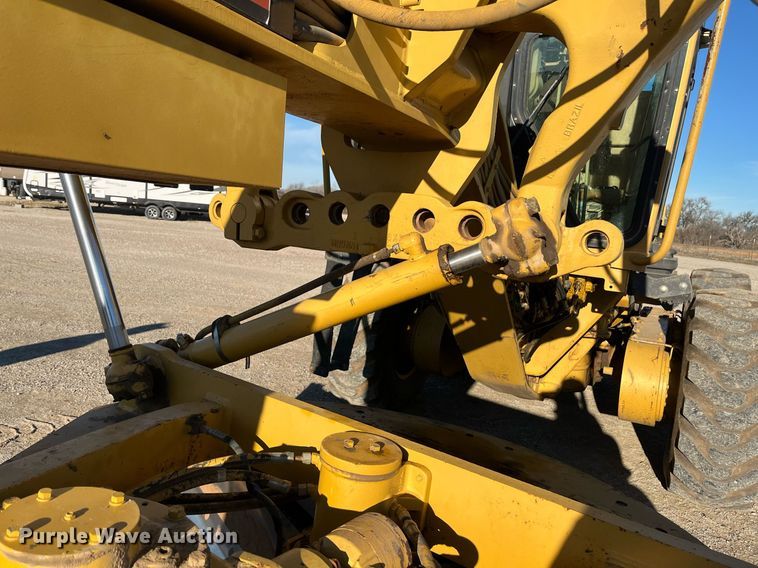 image for item EI0612 2007 Caterpillar 140H motor grader