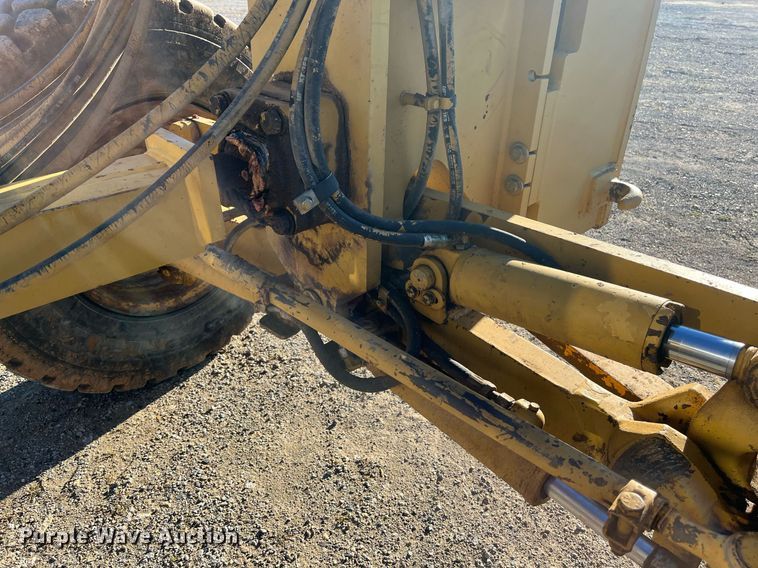image for item EI0612 2007 Caterpillar 140H motor grader
