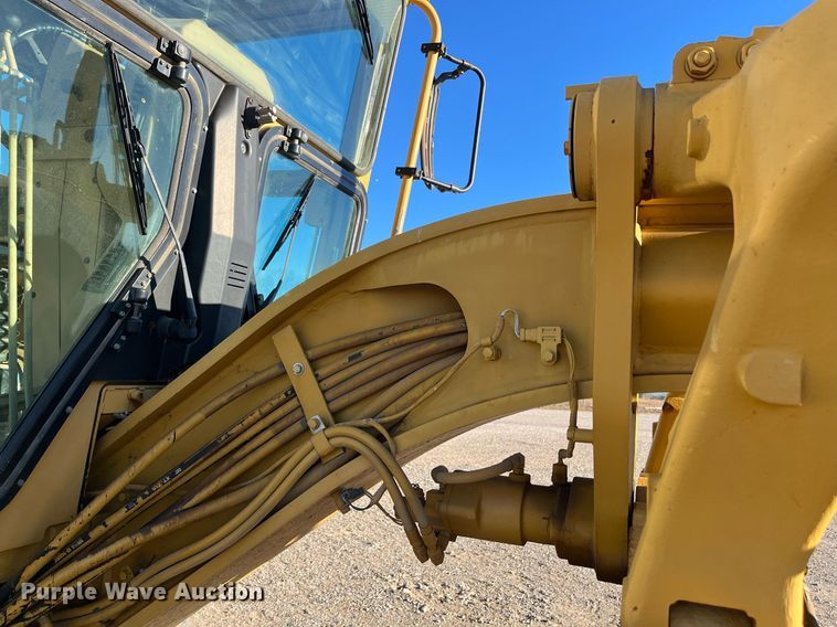 image for item EI0612 2007 Caterpillar 140H motor grader