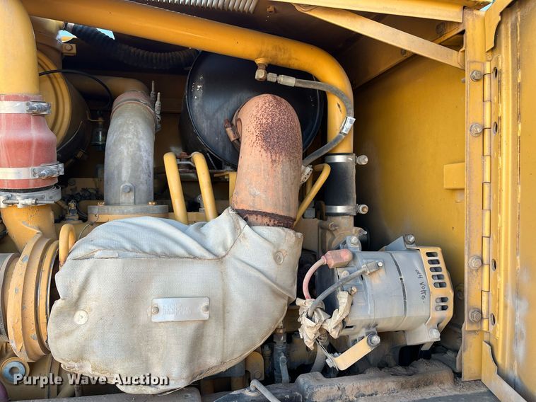 image for item EI0612 2007 Caterpillar 140H motor grader