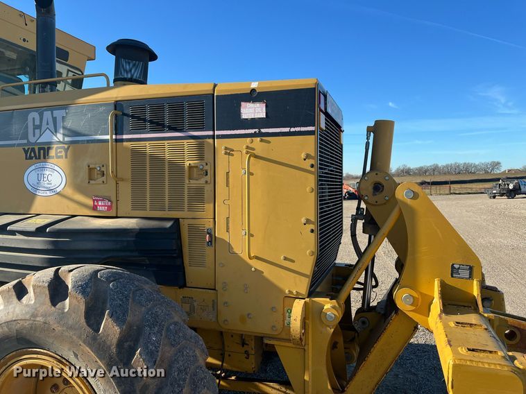 image for item EI0612 2007 Caterpillar 140H motor grader