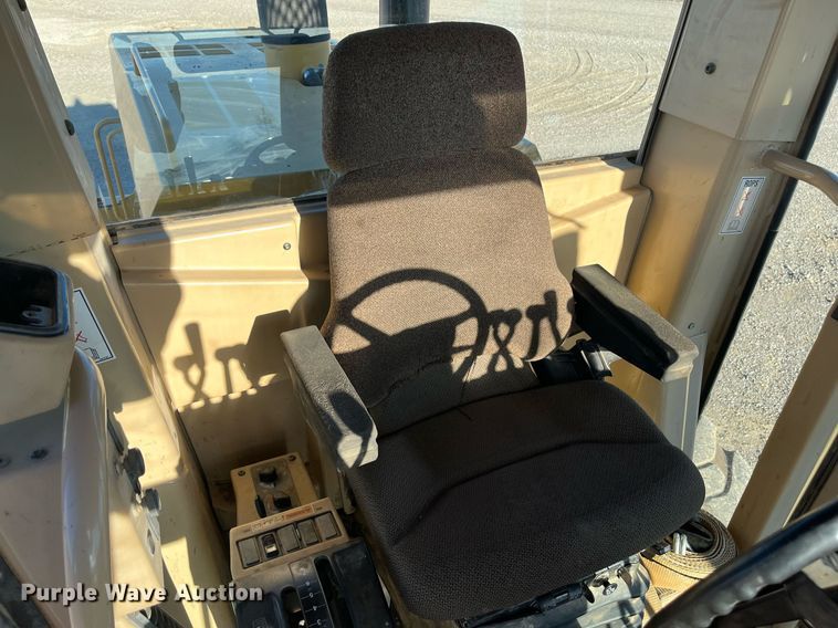 image for item EI0612 2007 Caterpillar 140H motor grader