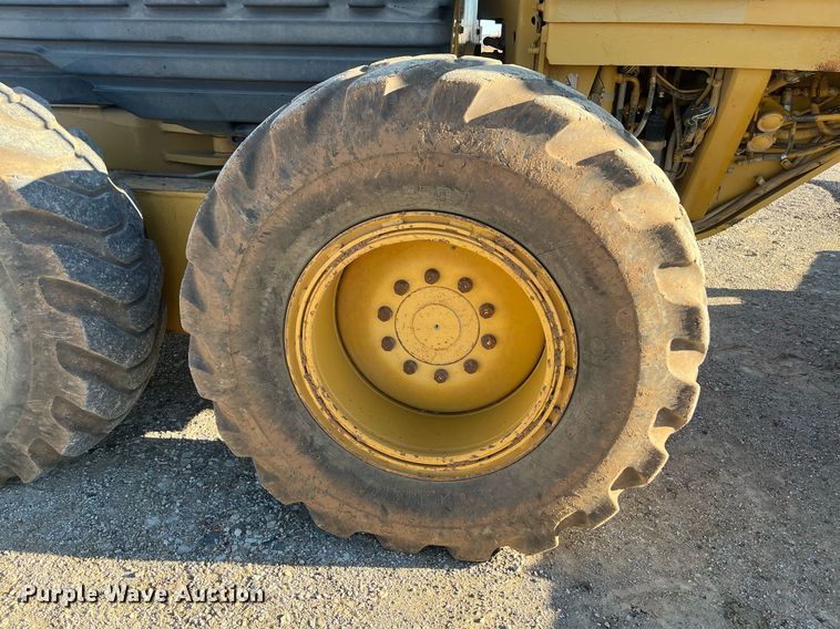 image for item EI0612 2007 Caterpillar 140H motor grader